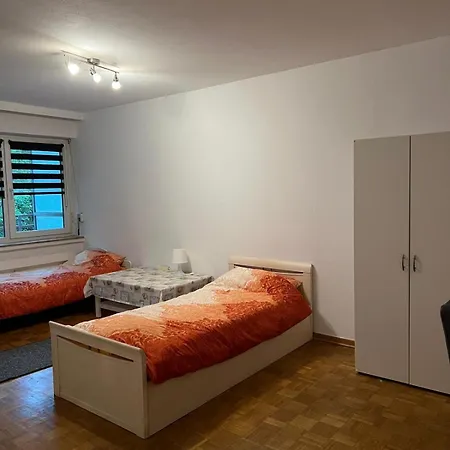Privat And In Laatzen